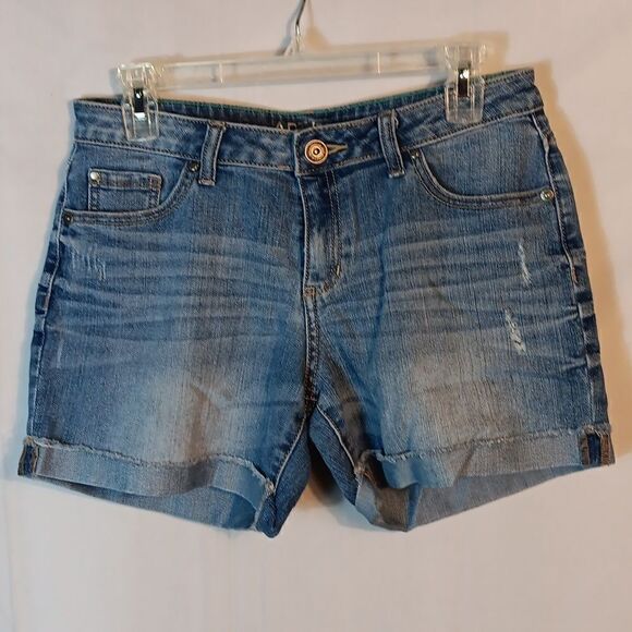 Apt 9 Stretch Denim Distressed Shorts - Picture 4 of 4